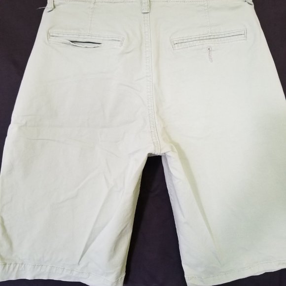 Aeropostale - Picture 3 of 3